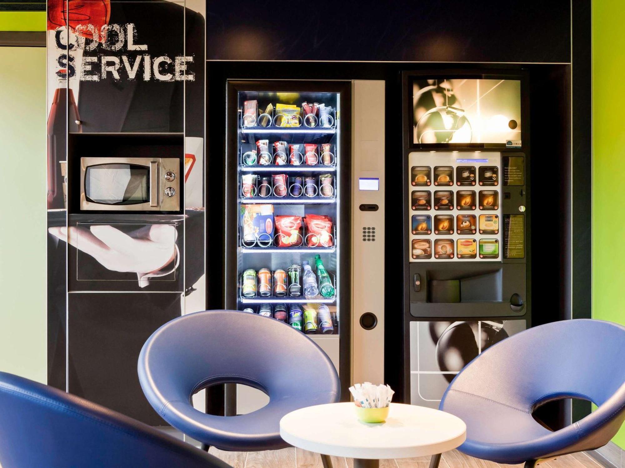 Ibis Budget Pontault Combault Rn4 Marne La Vallee Екстериор снимка
